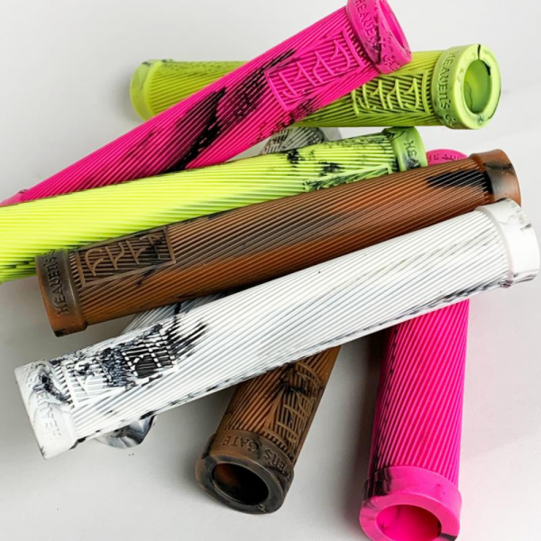 CULT HEAVEN'S GATE GRIPS - BRANDON BEGIN